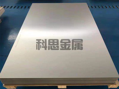 鈮板